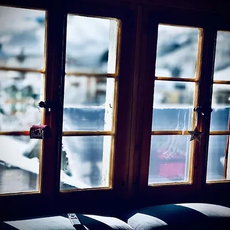 Chalet Mulet - Luxury & Cosy 3 Rooms Apartment In 300 Years Old Chalet *