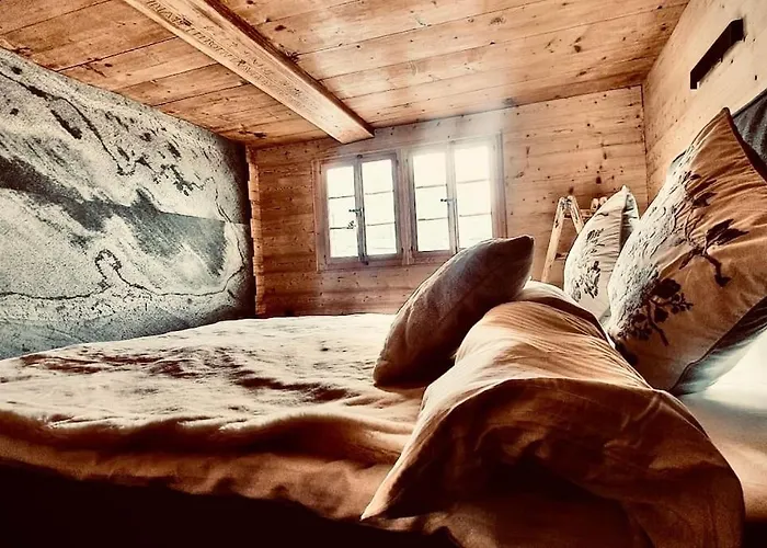 Luxury & Cosy 3.5 In Almost 300 Years Old Apartment *