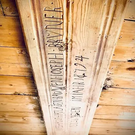 Luxury & Cosy 3.5 In Almost 300 Years Old Apartamento Leukerbad